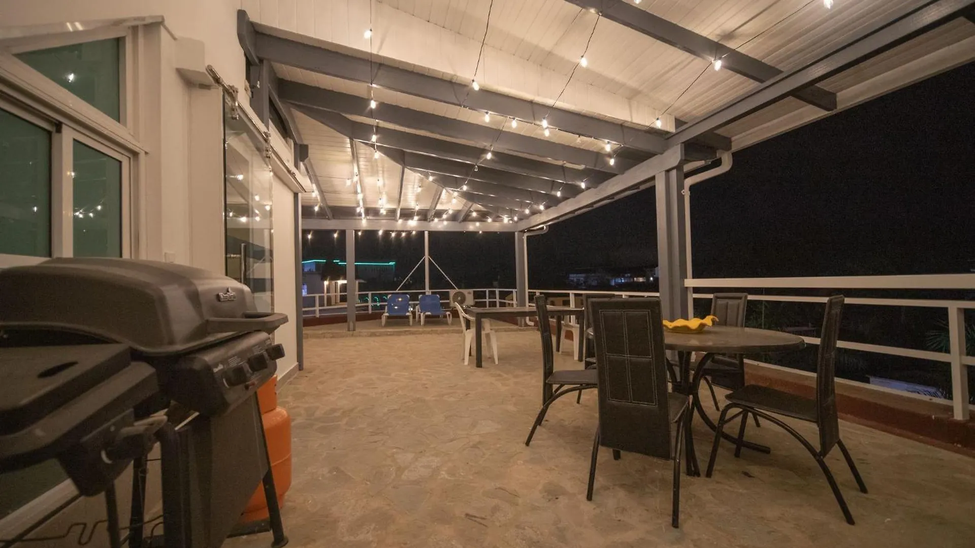 3Br Luxury Penthouse, 300M From Beach 0*, Sosúa